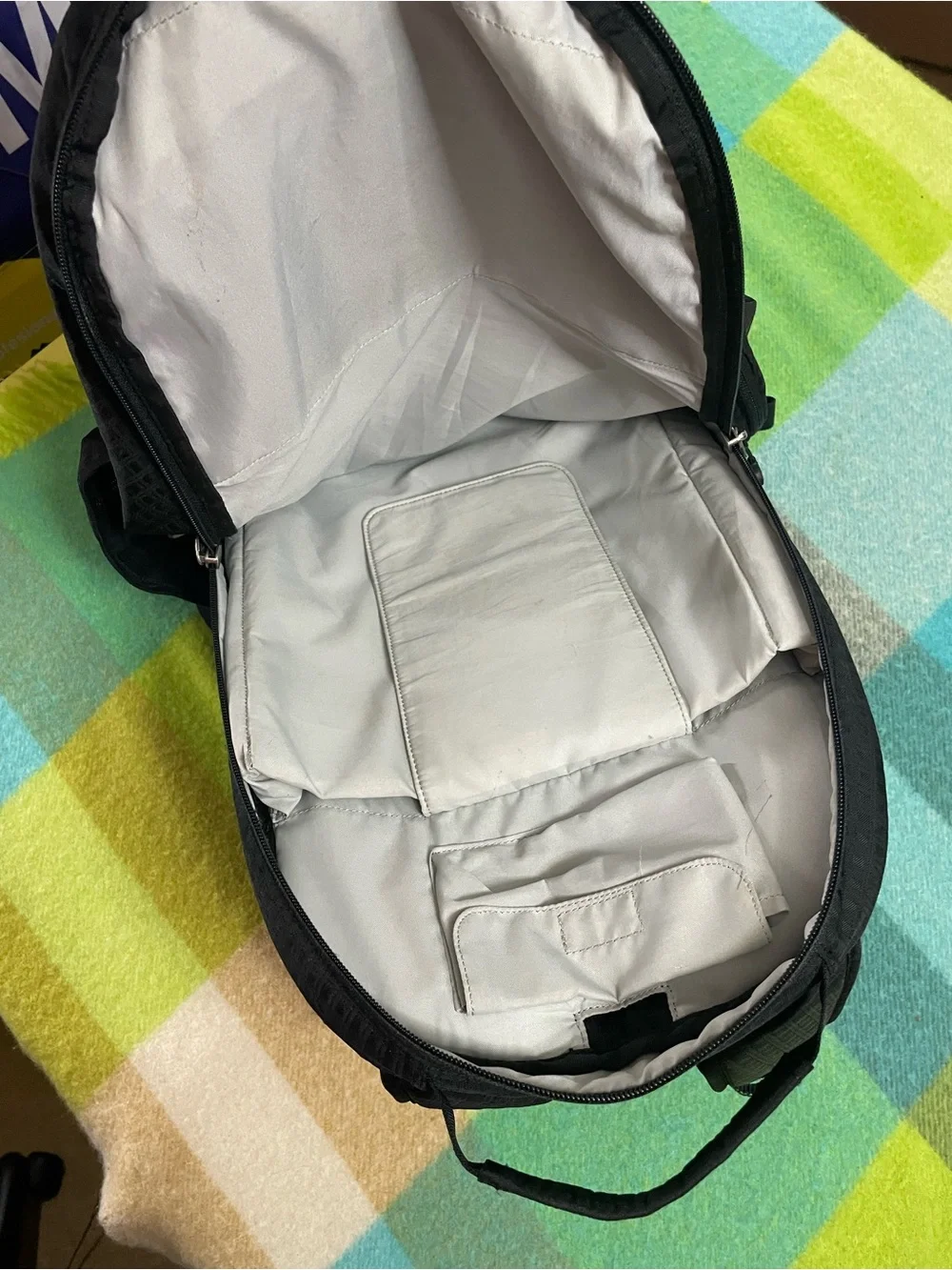 Vintage Patagonia Lightwire Black 25 Backpack Ripstop Hiking Day Time Pack